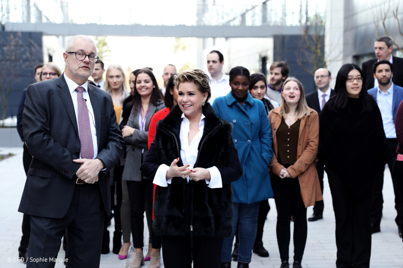 StandSpeakRiseUp-Flashmob-GrantThornton_009-web
