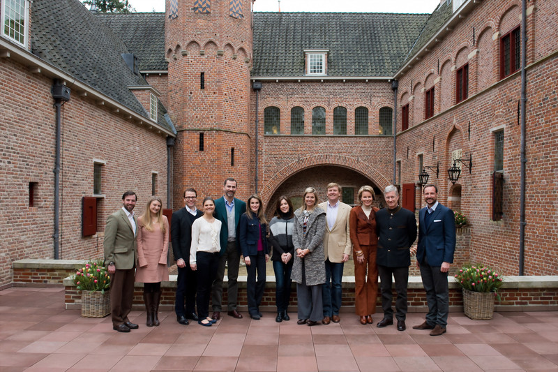 Group picture Apeldoorn March 2013
