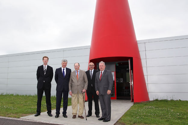 Visite des nouvelles installations du Centre de Formation pour Conducteurs (CFC) de Colmar-Berg par SAR le Grand-Duc Jean