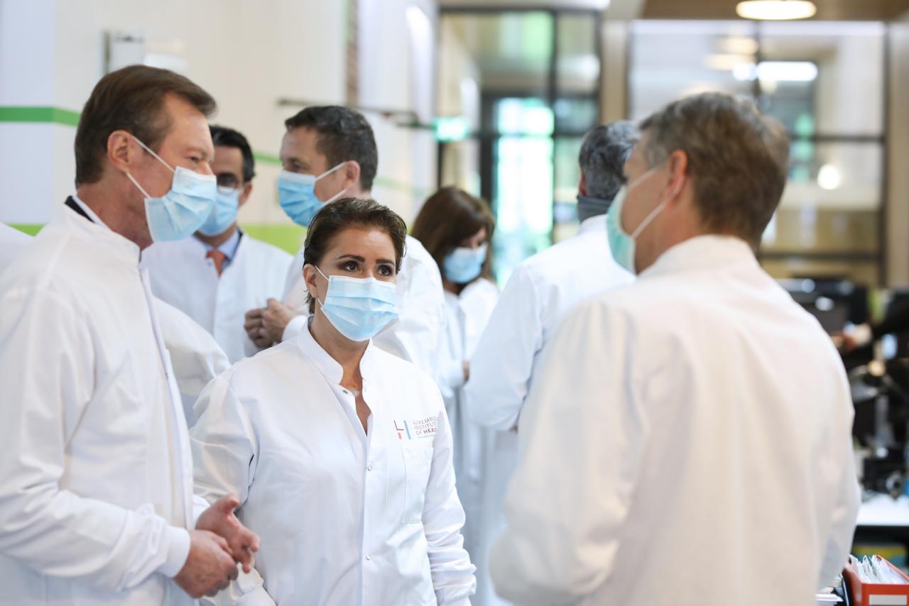 Le Couple grand-ducal a visité le Luxembourg Institute of Health (LIH)