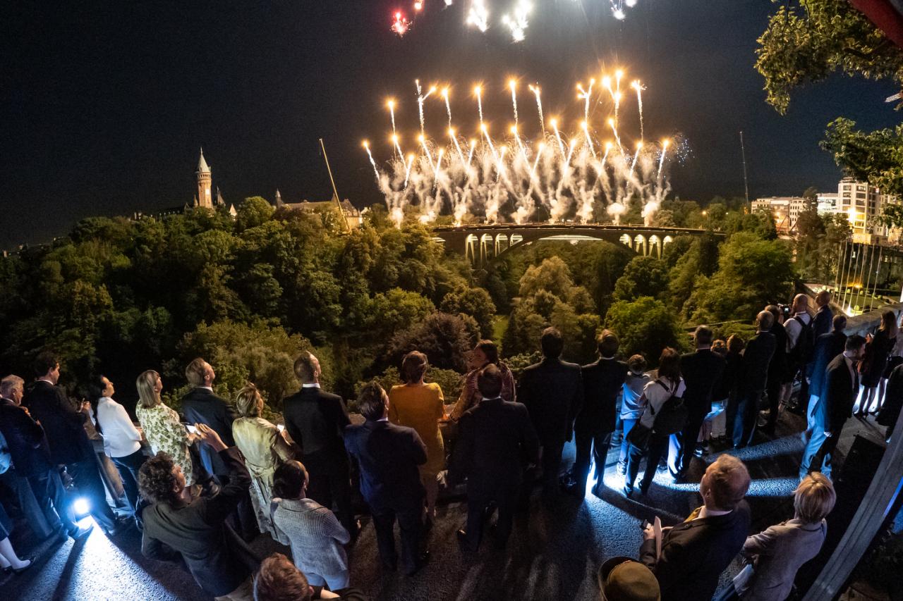 Feu d'artifice sur le pont Adolphe