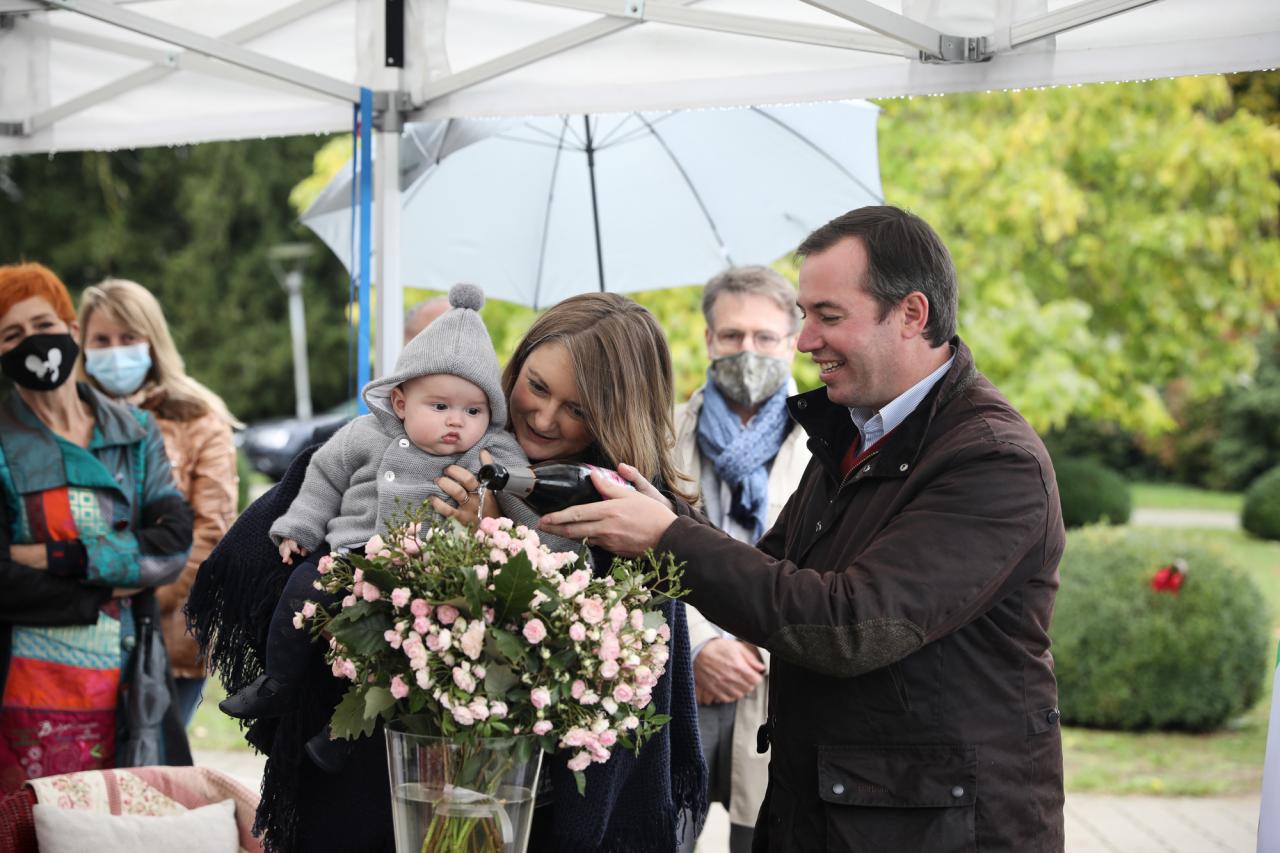 The Hereditary Couple and Prince Charles discovering the roses