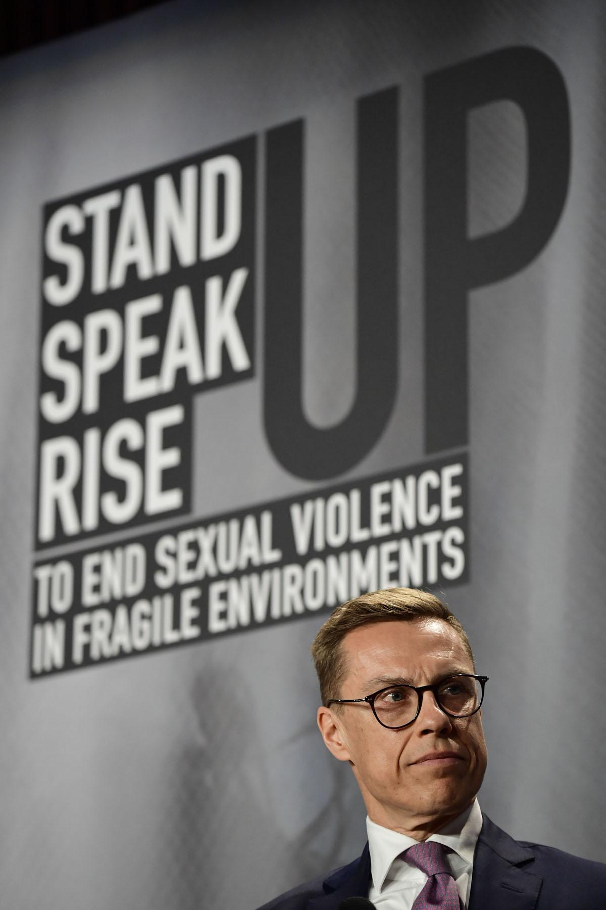 Discussions lors du Forum International "Stand Speak Rise Up!"