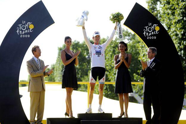 Le Grand-Duc à l'arrivée du Tour de France