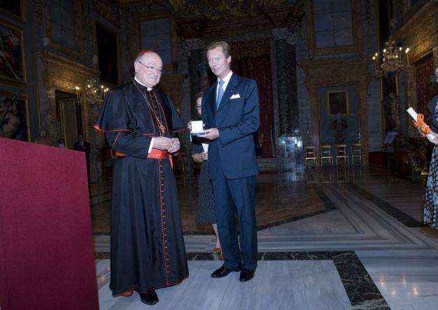 Le Grand-Duc reçoit le Van Thuân Award 2009