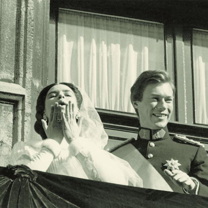 le jour de la Saint-Valentin, Maria Teresa Mestre épouse le Grand-Duc héritier Henri.