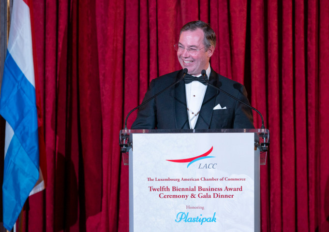 Le Grand-Duc remet le Luxembourg American Business Award au directeur général de Plastipak