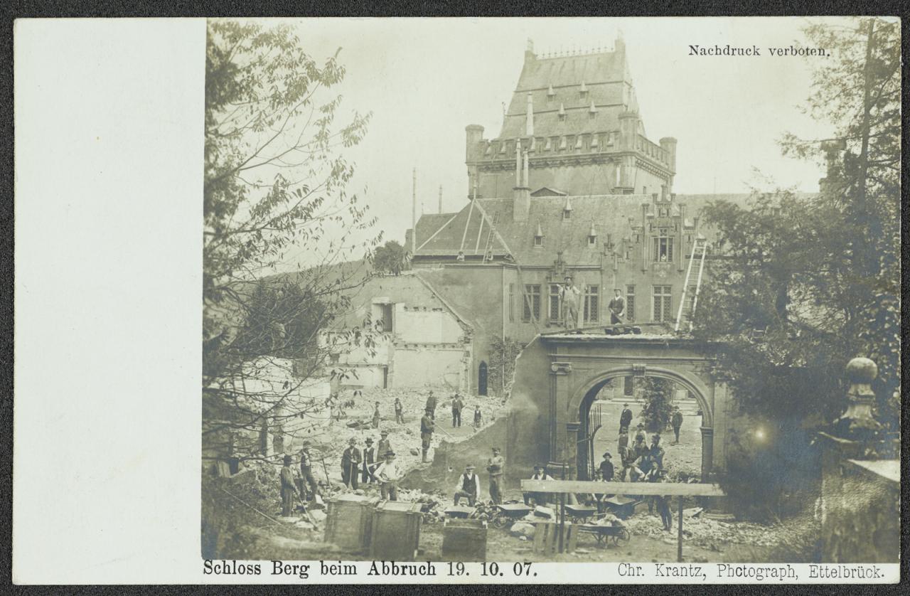 Démolition de l'ancien Château de Berg